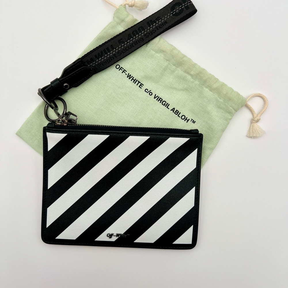 ❌SOLD❌Off-White Black Diagonal Pouch Black